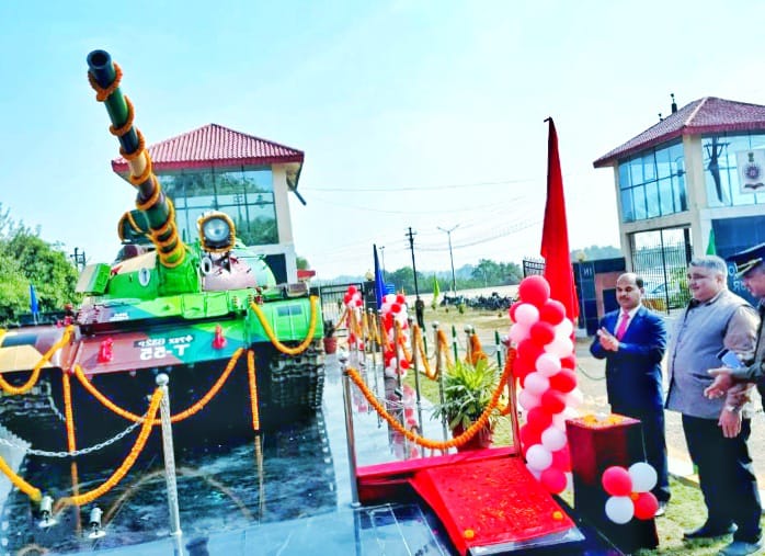 सैनिक स्कूल अंबिकापुर में T55 बैटल टैंक का उद्घाटन, प्रतिमाओं ने बढ़ाया क्षेत्र का मान