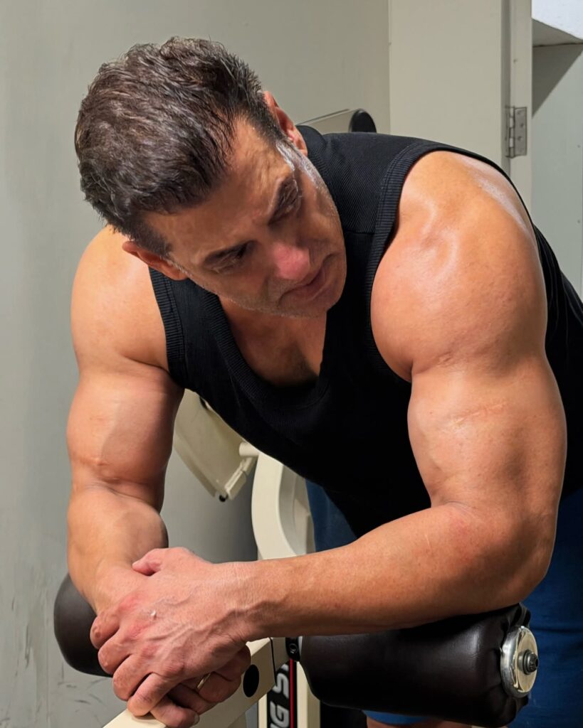 सलमान खान की लेटेस्ट जिम वाली तस्वीर हुआ वायरल, 60 की उम्र में 25 वाला फिटनेस